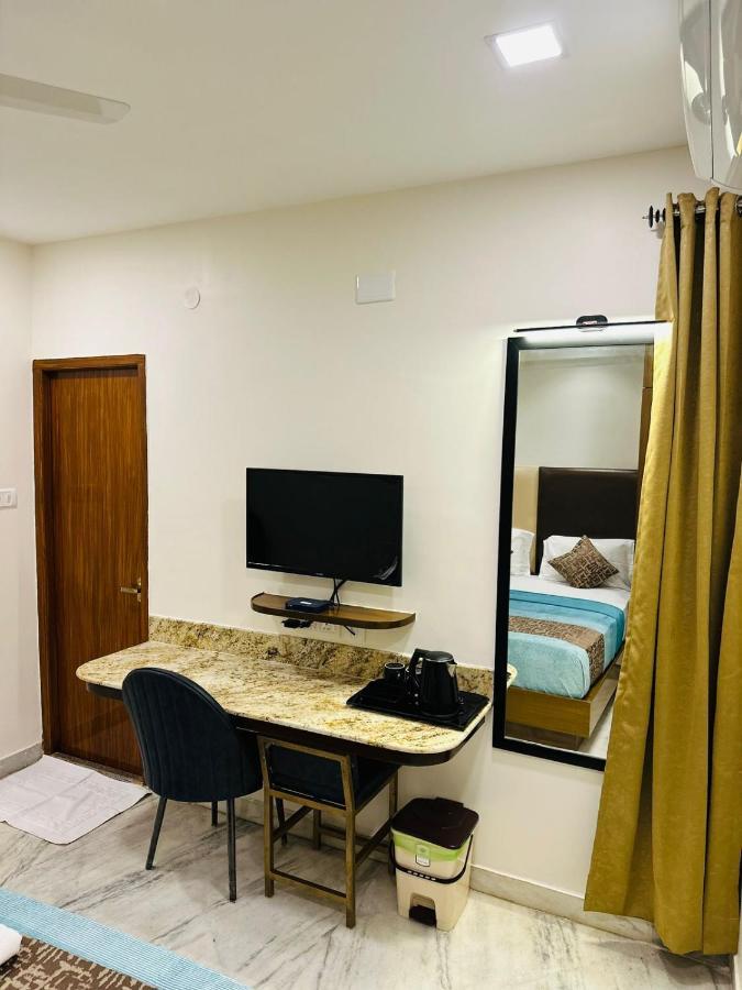 Greens Elite Chennai Exterior photo