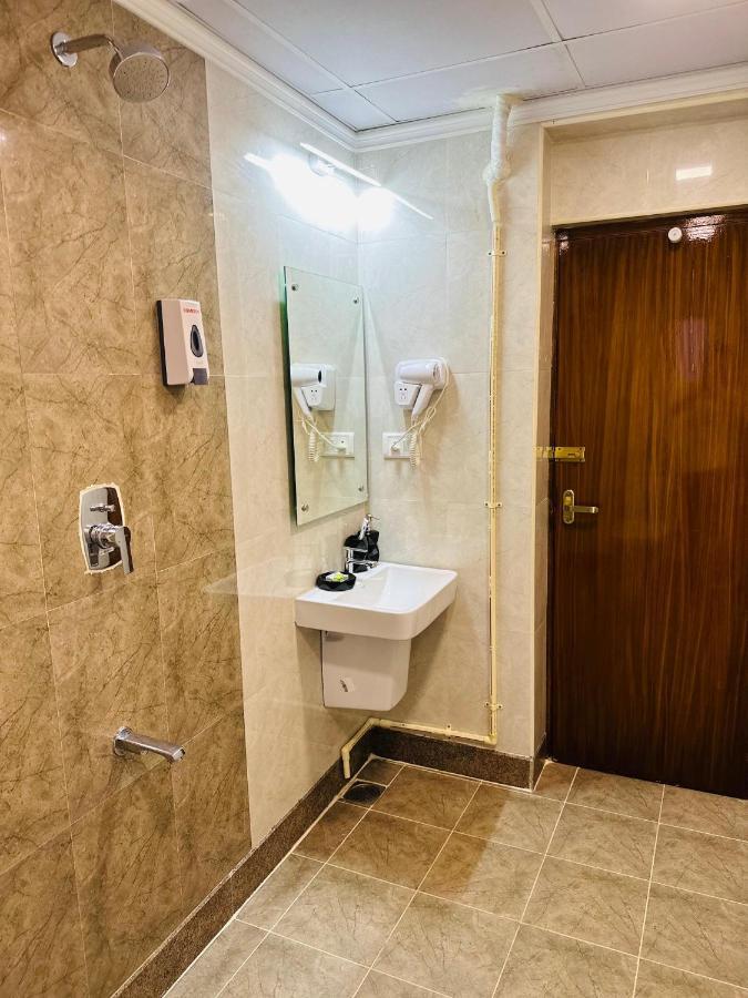 Greens Elite Chennai Exterior photo